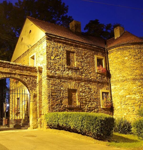 castle gothic gate guard house 2690379 castle gothic gate guard house 2690379