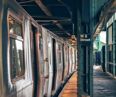 metro platform public transport 1853976